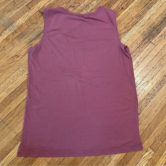 LuLuLemon plum/mauve sleeveless muscle tank top - Picture 2 of 3